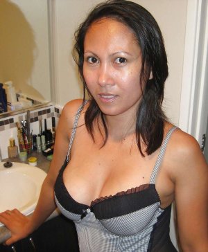 Louna escort Chinon, 37